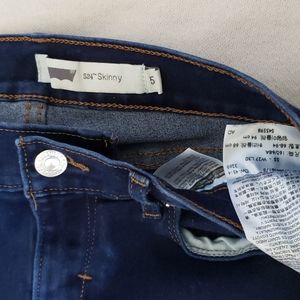 Levi 524 skinny jeans